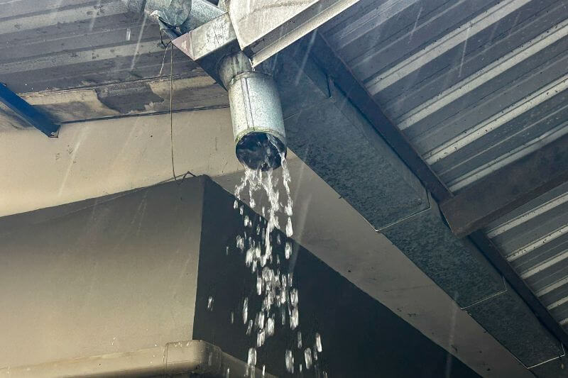 Burst pipe on gutter